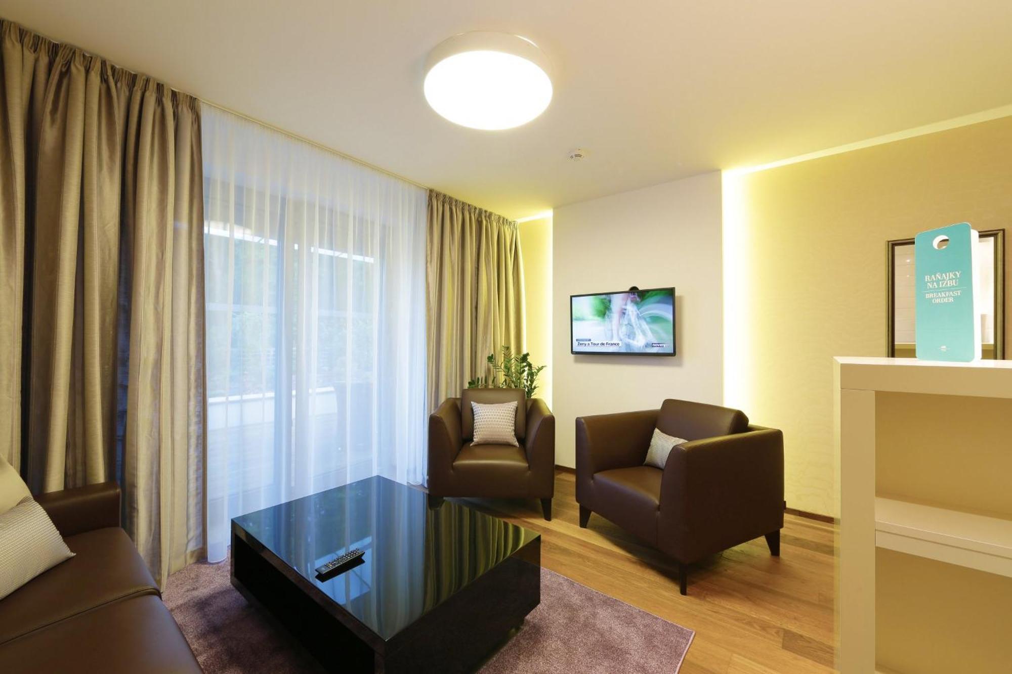Zelena Laguna Hotel